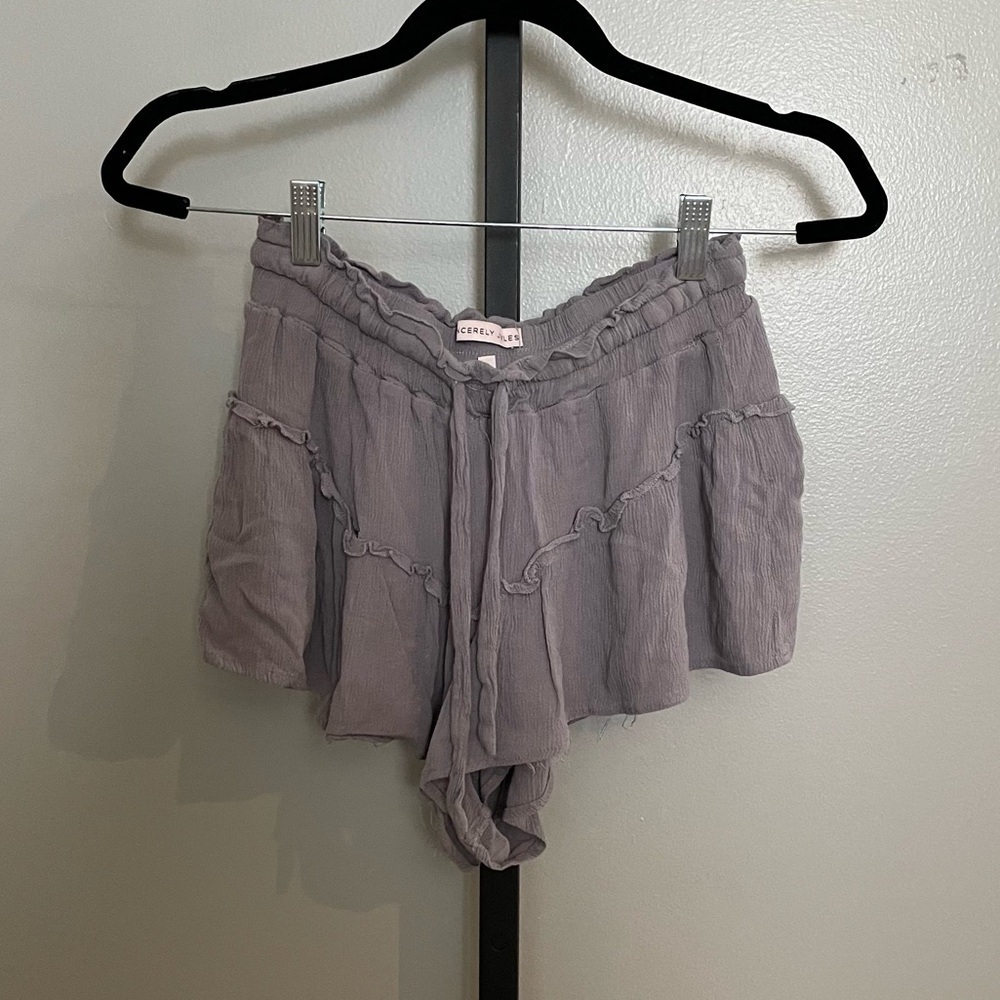 Sincerely Jules Grey Ruffle Lounge Shorts Size Medium